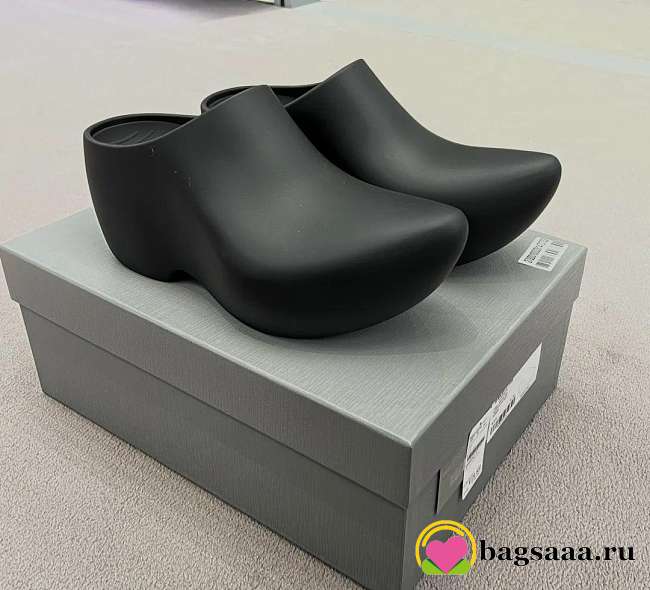 Bagsaaa Balenciaga Technoclog Platform Clogs in Black - 1
