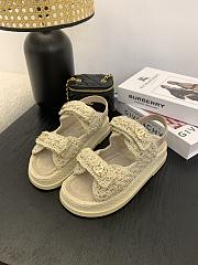 Bagsaaa Chanel Sandals G46339 Beige Crochet - 2