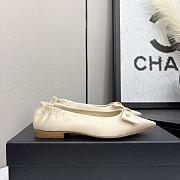 Bagsaaa Chanel Ballet flats G46546 Beige Silk Satin - 1