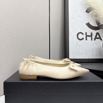 Bagsaaa Chanel Ballet flats G46546 Beige Silk Satin