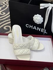 Bagsaaa Chanel Mules G46480 White Lambskin - 5cm - 1