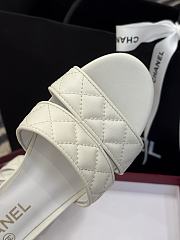 Bagsaaa Chanel Mules G46480 White Lambskin - 5cm - 2