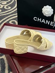 Bagsaaa Chanel Mules G46480 Beige Lambskin - 5cm - 4