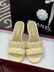 Bagsaaa Chanel Mules G46480 Beige Lambskin - 5cm - 3