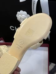 Bagsaaa Chanel Mules G46480 Beige Lambskin - 5cm - 2