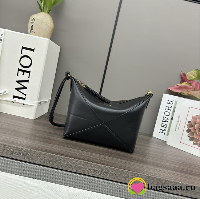 Bagsaaa Loewe Puzzle Fold pouch in shiny nappa calfskin black - 23cm - 1