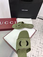 Bagsaaa Gucci Women's Interlocking G slide sandal 790447 green - 4