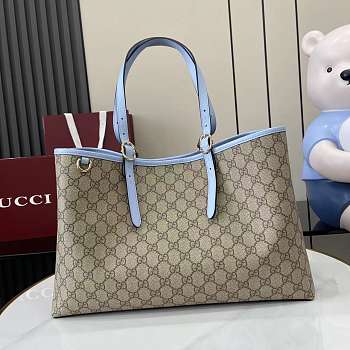 Bagsaaa Gucci GG Emblem Medium Tote Bag 815213 beige & blue - 38 x 25 x 15 cm