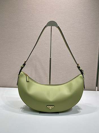 Bagsaaa Prada Demi-lune large leather shoulder bag 1BC255 green - 42cm
