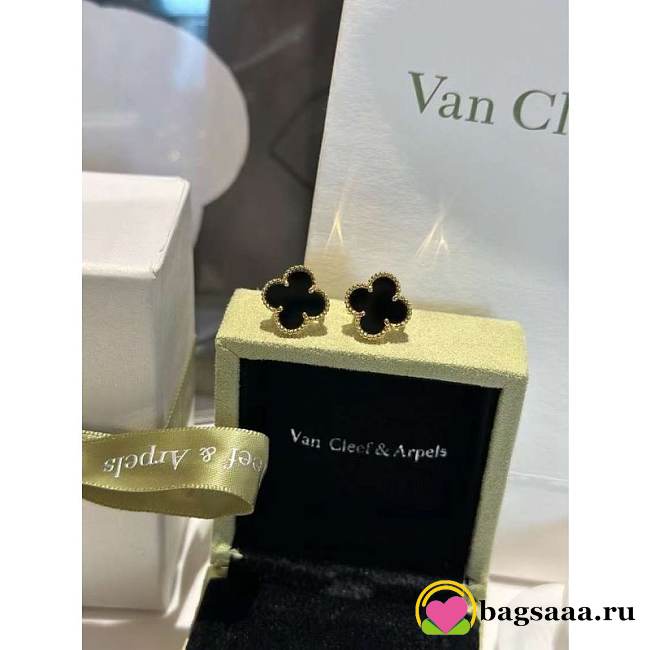 Bagsaaa Van Cleef & Arpel Earrings  - 1