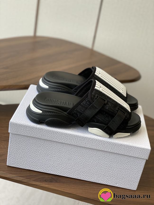 Bagsaaa Dior D-Wander Slide Black and White Technical Fabric with Dior Graphique Motif - 1
