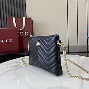Bagsaaa Gucci GG Marmont pochette with chain 837742 black - 21cm - 2