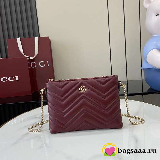Bagsaaa Gucci GG Marmont pochette with chain 837742 red - 21cm - 1