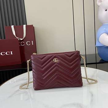 Bagsaaa Gucci GG Marmont pochette with chain 837742 red - 21cm