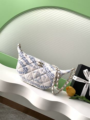 Bagsaaa Chanel Large Hobo Bag AS5431 White & Blue - 29cm