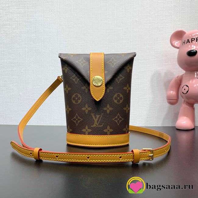 Bagsaaa LV M14056 Envelope Pouch Monogram - 18cm - 1