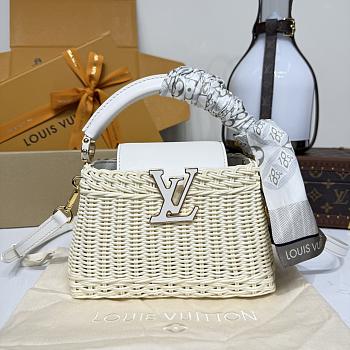 Bagsaaa LV M26004 Capucines Mini White - 21cm