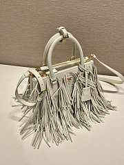 Bagsaaa Prada Galleria small leather bag with fringe 1BA896 white - 24.5cm - 4