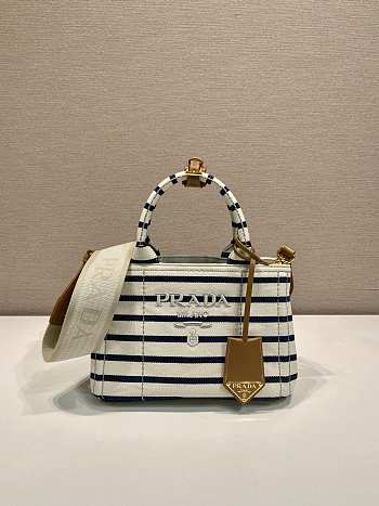 Bagsaaa Jardinière striped cotton canvas mini-bag 1BA038 ivory & navy - 22cm