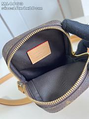 Bagsaaa LV M14063 Music Player Wearable Wallet - 18.5cm - 2