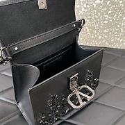 Bagsaaa Valentino Garavani Vsling Mini Embroidered Handbag Black - 19cm - 3