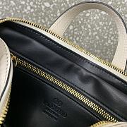 Bagsaaa Valentino Garavani Viva Superstar nappa leather handbag white - 23cm - 4