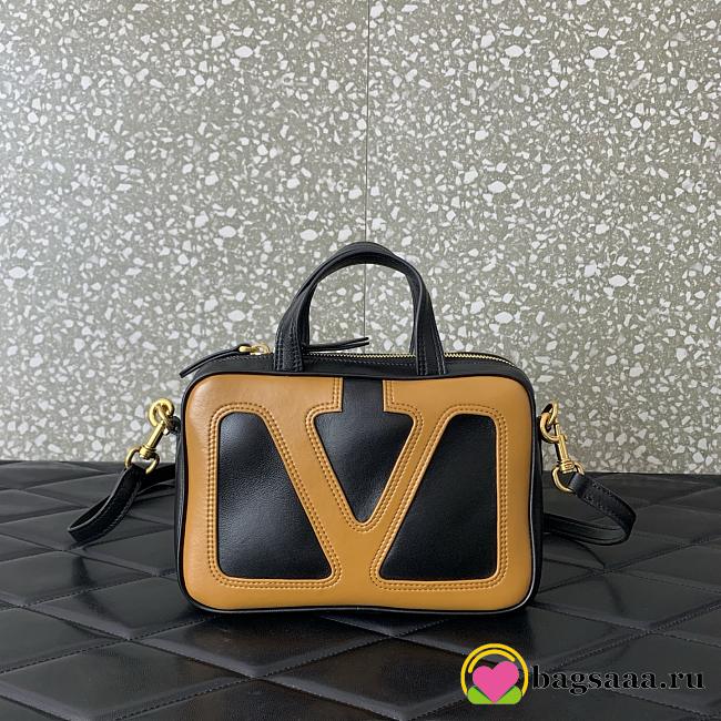 Bagsaaa Valentino Garavani Viva Superstar nappa leather handbag black - 23cm - 1
