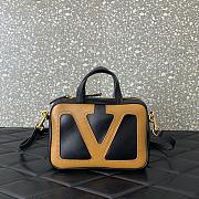 Bagsaaa Valentino Garavani Viva Superstar nappa leather handbag black - 23cm - 1
