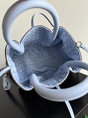 Bagsaaa Bottega Veneta Small Pinacoteca Tote 819004 Blue - 24cm - 3