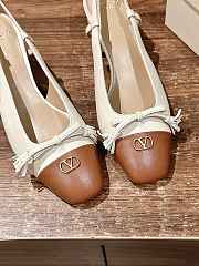 Bagsaaa Valentino Valet Du Roi Kidskin Slingback Pumps 60Mm BUTTER/TOBACCO - 3