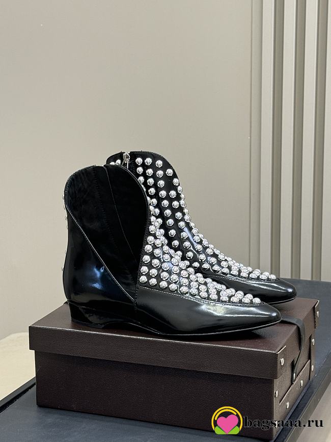 Bagsaaa Alaia Asymetric Ankle Boots In Glossy Calfskin With Studs - 1