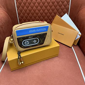 Bagsaaa LV M14062 Baladeur Wearable Wallet - 19 cm