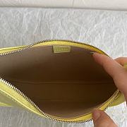 Bagsaaa The Row Yellow Half Moon Leather Shoulder Bag - 21cm - 4