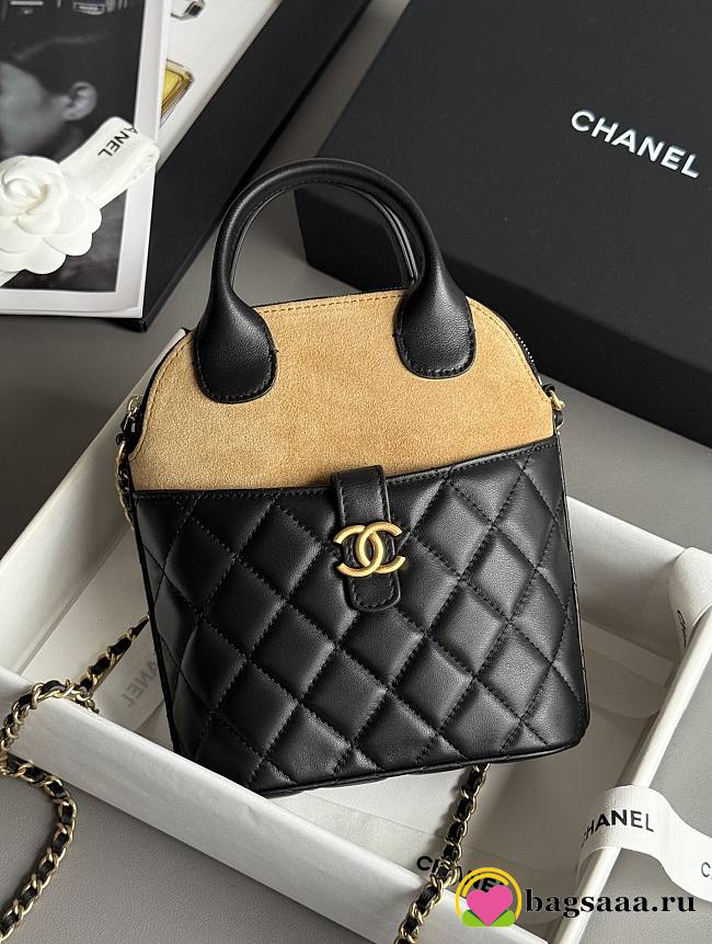 Bagsaaa Chanel Clutch With Chain AP4742 Black & Beige suede - 18cm - 1