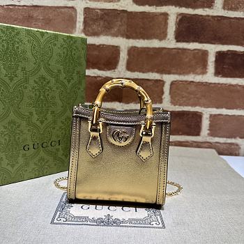 Bagsaaa Gucci Diana nano bag 760251 Metallic gold - 16,5cm