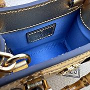 Bagsaaa Gucci Diana nano bag 760251 Metallic gold - 16,5cm - 2