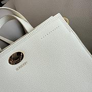 Bagsaaa Burberry Mini Cotswolds Tote white - 24.5cm - 4