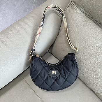 Bagsaaa Burberry Horseshoe Crossbody Bag black - 23.5cm