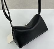 Bagsaaa Toteme T-Lock grained-leather clutch black - 26cm - 5