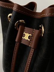 Bagsaaa Celine Teen Clara Bag In Triomphe Canvas And Calfskin 121672 - 19cm - 2