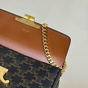 Bagsaaa Celine Chain Shoulder Bag Claude In Triomphe Canvas 197992 - 20.5cm - 4