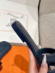 Bagsaaa Hermes Oran Slippers Navy Blue - 3
