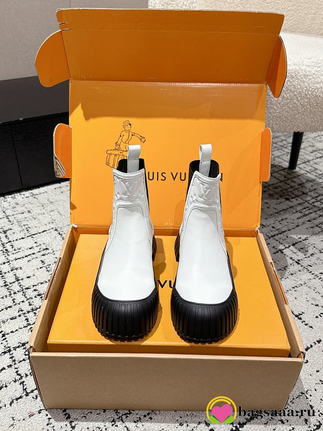 Bagsaaa LV Ruby Flat Ankle Boot White - 1