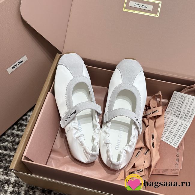 Bagsaaa Miu Miu Bleached nappa leather ballerinas white - 1
