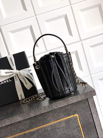 Bagsaaa Chanel Mini Bucket Bag AS5486 Black Lambskin - 15.2 x 14 x 14cm