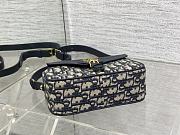 Bagsaaa Dior Small 30 Montaigne Pocket Bag Blue Dior Oblique Jacquard and Smooth Calfskin - 19.5cm - 2
