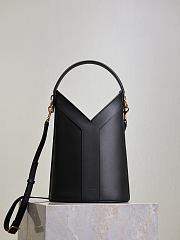 Bagsaaa YSL Y top-handle bucket in leather 840891 black - 34cm - 1