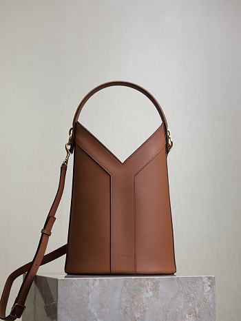 Bagsaaa YSL Y top-handle bucket in leather 840891 brown - 34cm