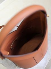 Bagsaaa YSL Y top-handle bucket in leather 840891 brown - 34cm - 2