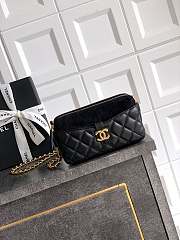 Bagsaaa Chanel Zipped Phone Holder with Chain AP4743 Black - 18cm - 1